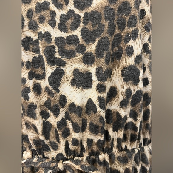 Leopard Print Elastic Waist Short Sleeve Romper Size SMALL NEW! - Picture 9 of 16